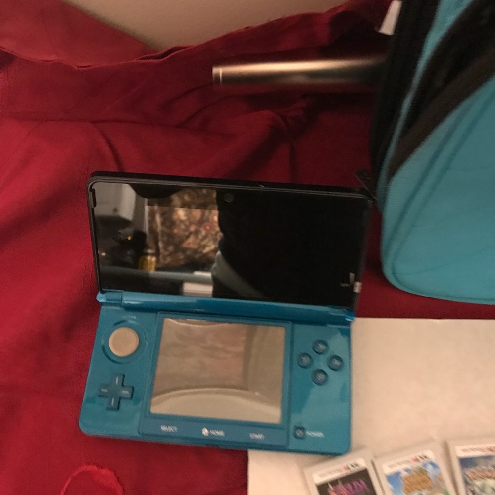 Nintendo 3ds - Picture 6 of 8